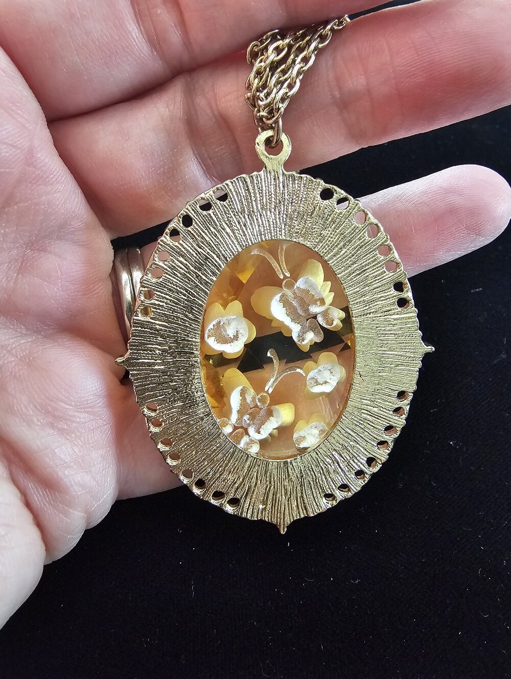 Vintage Necklace - Picture 3 of 4
